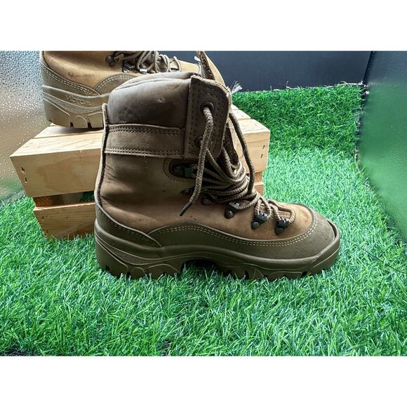 Belleville- Military Combat Boots-Beige-Size 5.5M main image 7